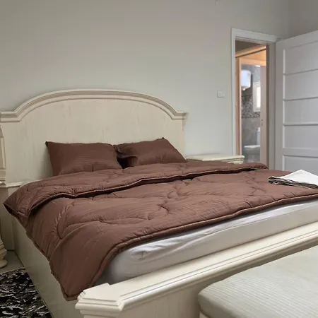 2 Bedroom Minutes Away From Nile Cairo Exterior photo