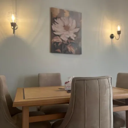 2 Bedroom Minutes Away From Nile Cairo Exterior photo